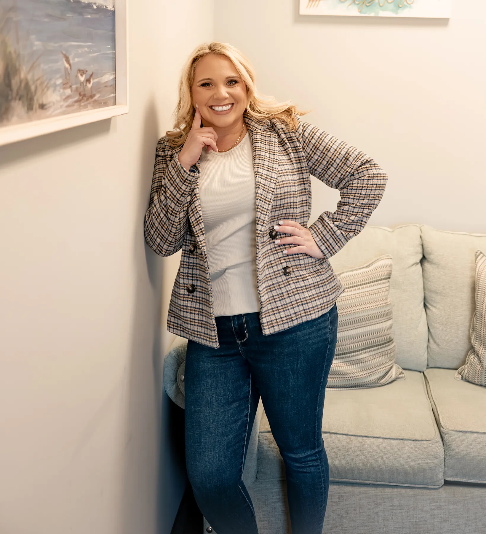 Joanna Flora | Owner, Clinician Director, Professional Art Therapist